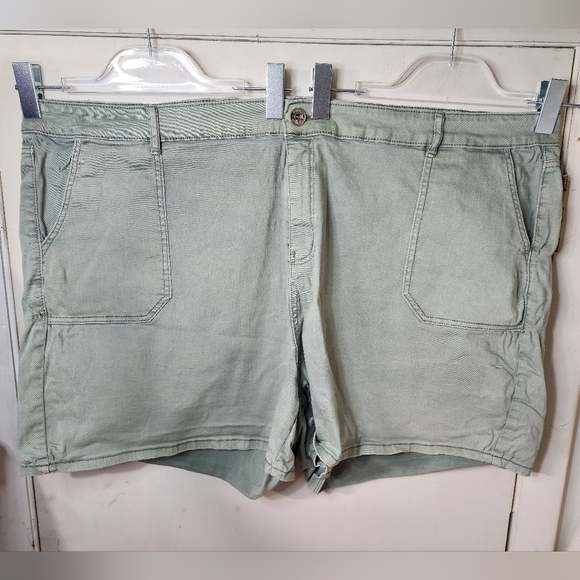morgan & walker Pants - Morgan & Walker Olive Green Denim Shorts Plus Size 28